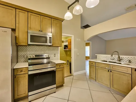 1407 Se Grapeland Avenue Port Saint Lucie FL 34952