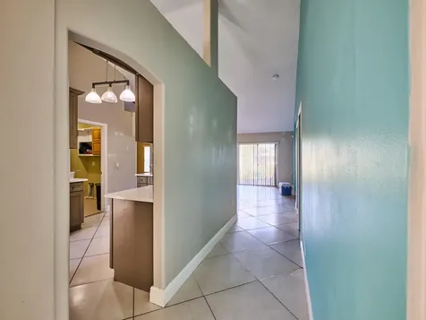 1407 Se Grapeland Avenue Port Saint Lucie FL 34952
