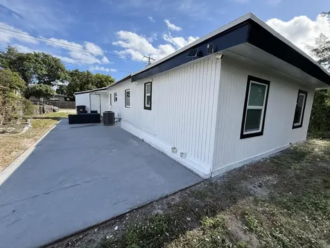 5909 Pinewood Avenue West Palm Beach FL 33407