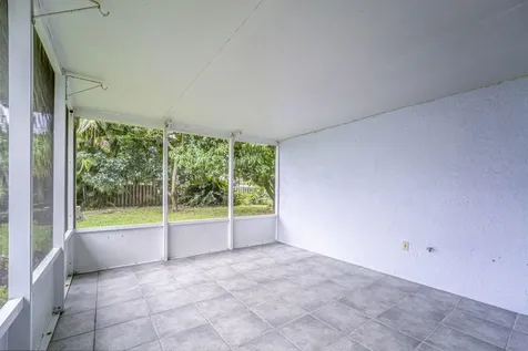 6851 Nw Jorgensen Road Port Saint Lucie FL 34983