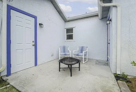 6851 Nw Jorgensen Road Port Saint Lucie FL 34983