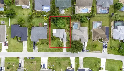 6851 Nw Jorgensen Road Port Saint Lucie FL 34983