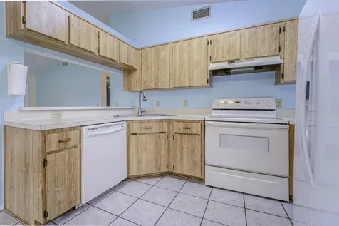 6851 Nw Jorgensen Road Port Saint Lucie FL 34983