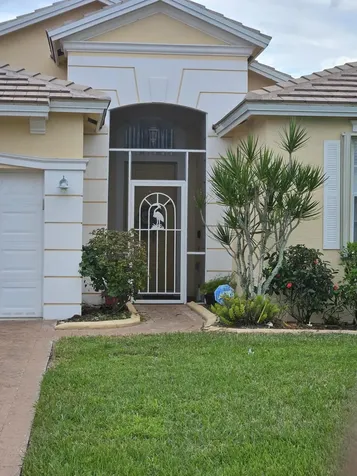397 Sw Lakeforest Way Port Saint Lucie FL 34986