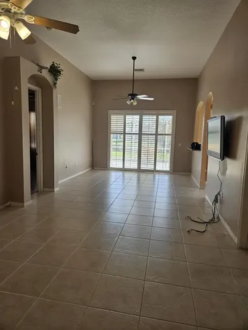 397 Sw Lakeforest Way Port Saint Lucie FL 34986