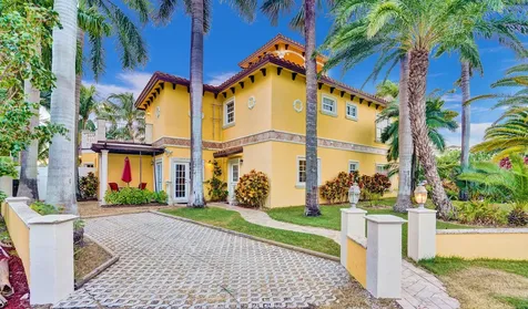 600 Circle Drive Pompano Beach FL 33062