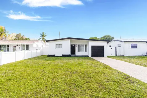 6370 Plunkett Street Hollywood FL 33023