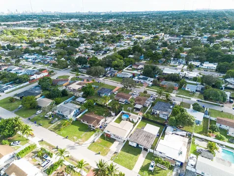 6370 Plunkett Street Hollywood FL 33023