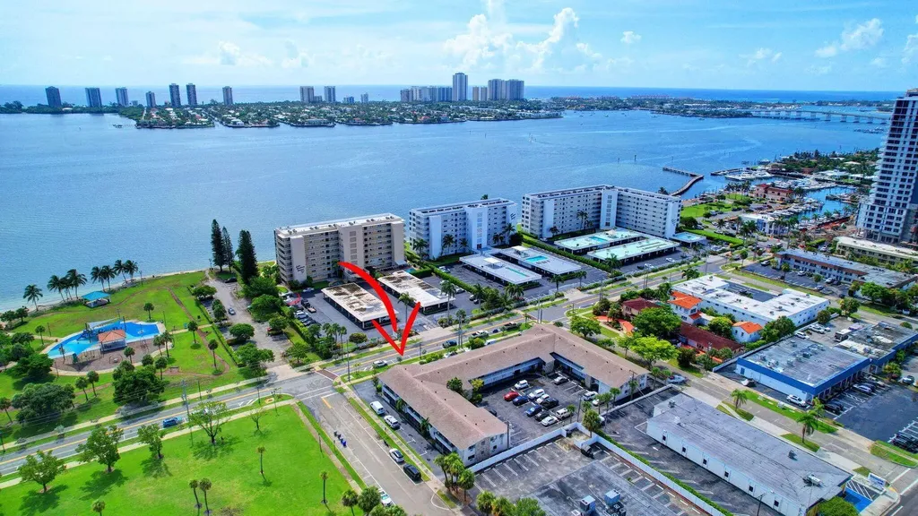 510 Lake Shore Drive Lake Park FL 33403