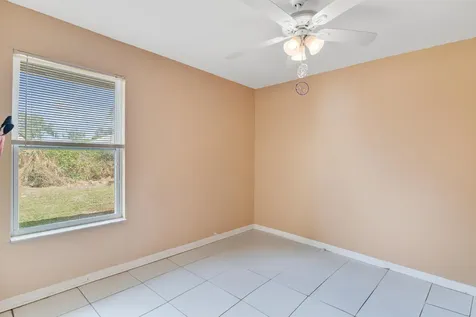 426 15th Lane Vero Beach FL 32962