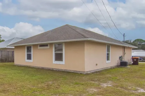 426 15th Lane Vero Beach FL 32962
