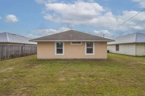 426 15th Lane Vero Beach FL 32962