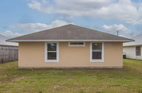 426 15th Lane Vero Beach FL 32962