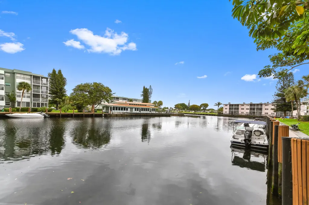 2761 Taft Street Hollywood FL 33020