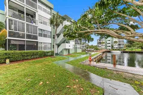 2761 Taft Street Hollywood FL 33020