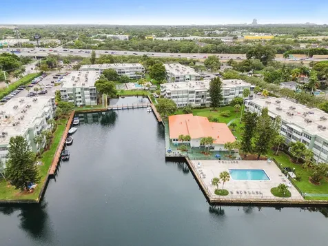 2761 Taft Street Hollywood FL 33020