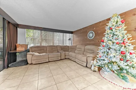 2761 Taft Street Hollywood FL 33020