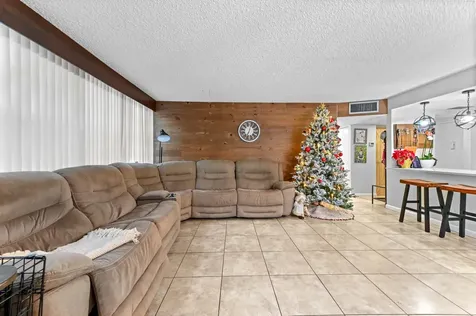 2761 Taft Street Hollywood FL 33020