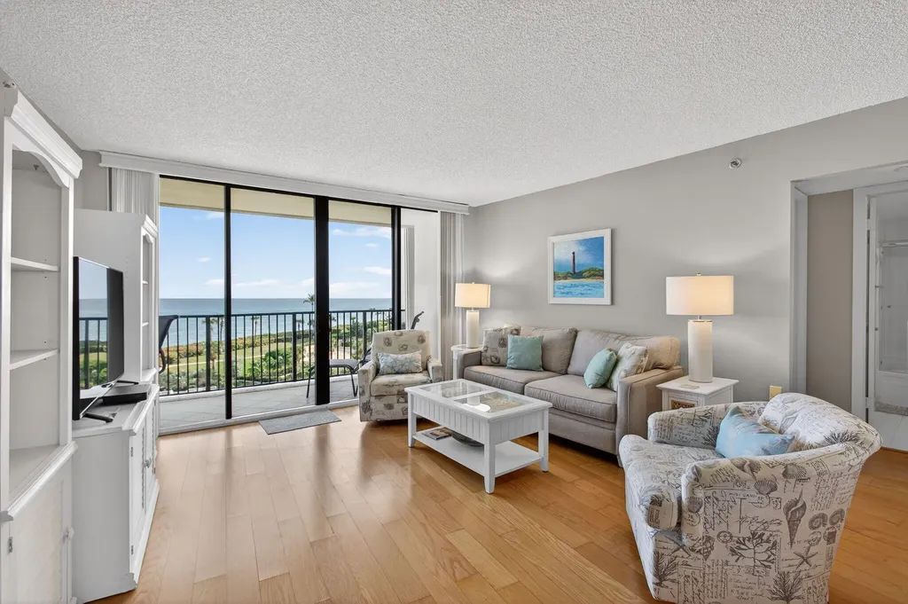 200 Ocean Trail Way Jupiter FL 33477