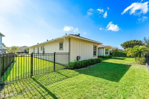 940 Hookline Circle Loxahatchee FL 33470
