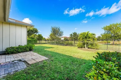 940 Hookline Circle Loxahatchee FL 33470