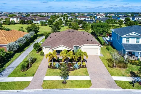 940 Hookline Circle Loxahatchee FL 33470