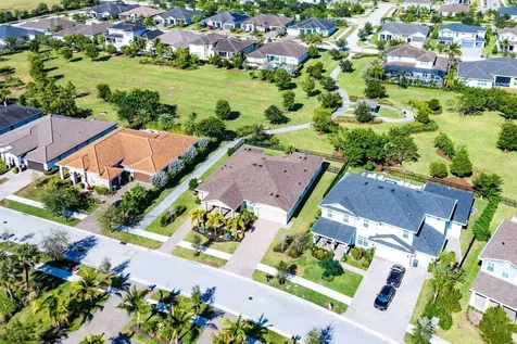 940 Hookline Circle Loxahatchee FL 33470