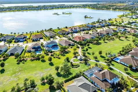 940 Hookline Circle Loxahatchee FL 33470