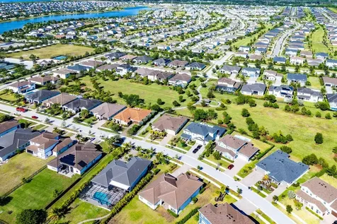 940 Hookline Circle Loxahatchee FL 33470