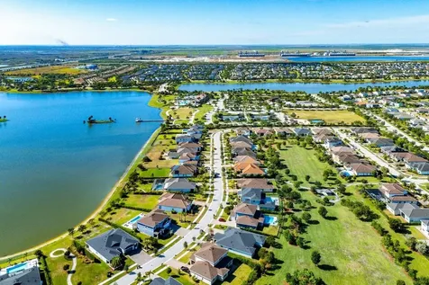 940 Hookline Circle Loxahatchee FL 33470
