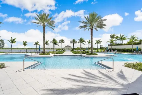 940 Hookline Circle Loxahatchee FL 33470