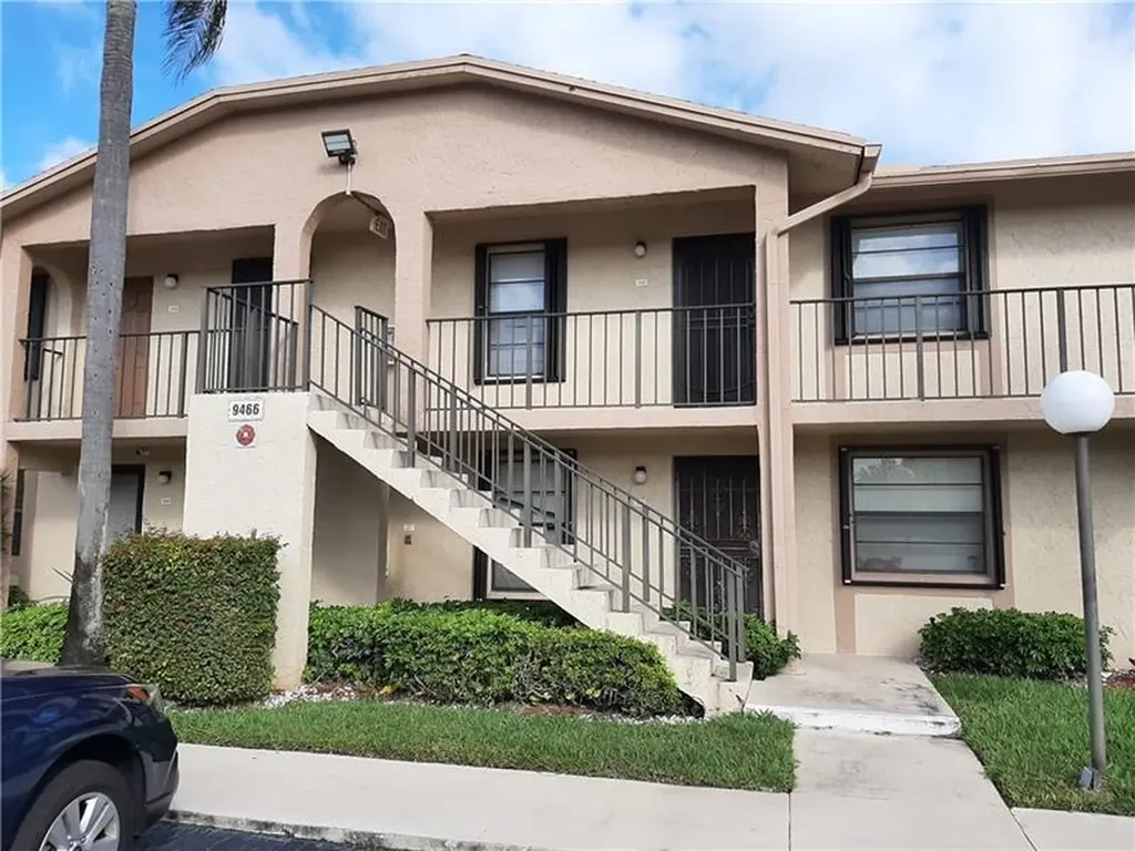 9466 Boca Cove Circle Boca Raton FL 33428