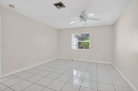 13942 Via Flora Delray Beach FL 33484