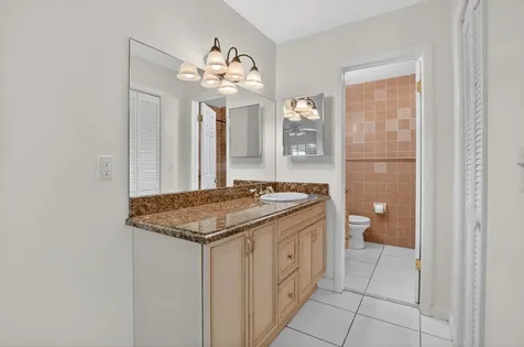 13942 Via Flora Delray Beach FL 33484
