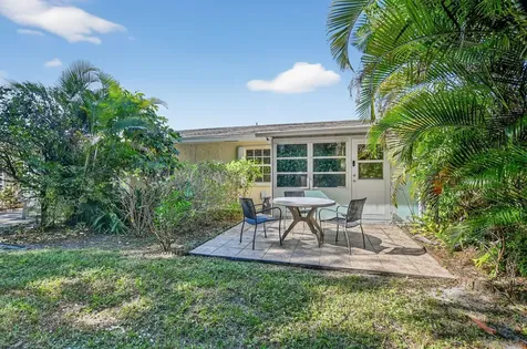 13942 Via Flora Delray Beach FL 33484