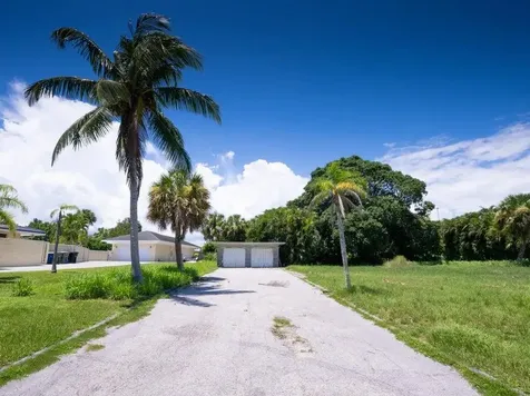 1811 S Indian River Drive Fort Pierce FL 34950