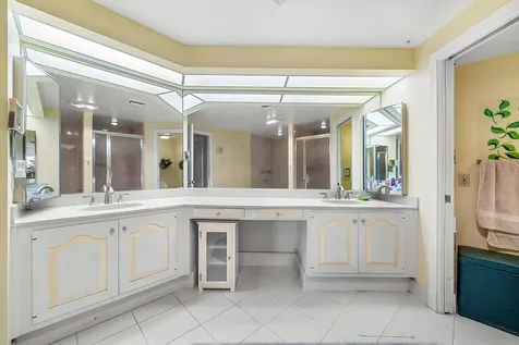 1109 Marine Way E L4r Way North Palm Beach FL 33408