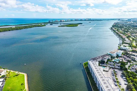 1109 Marine Way E L4r Way North Palm Beach FL 33408