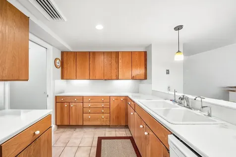 1109 Marine Way E L4r Way North Palm Beach FL 33408