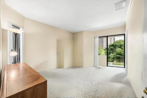 1109 Marine Way E L4r Way North Palm Beach FL 33408