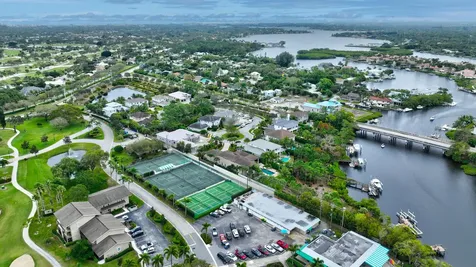18350 Se Wood Haven Lane Jupiter FL 33469