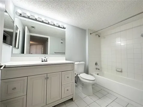 4045 W Mcnab Road Pompano Beach FL 33069