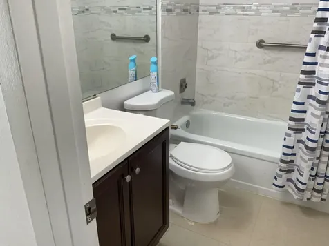 223 Fanshaw F Boca Raton FL 33434