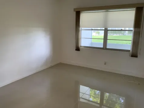 223 Fanshaw F Boca Raton FL 33434