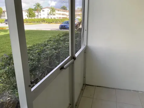 223 Fanshaw F Boca Raton FL 33434