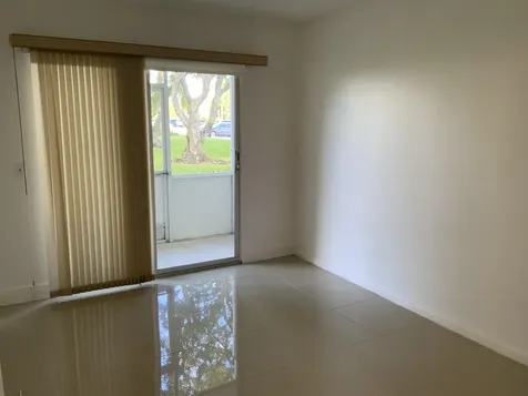 223 Fanshaw F Boca Raton FL 33434