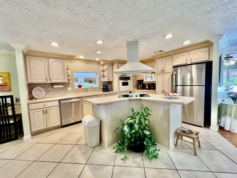 231 Nw 53rd Court Deerfield Beach FL 33064