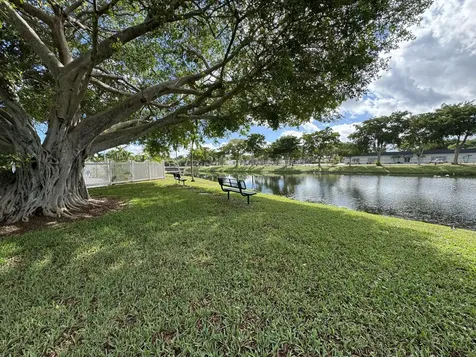 231 Nw 53rd Court Deerfield Beach FL 33064