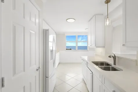 5049 N Highway A1a Fort Pierce FL 34949