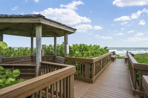 5049 N Highway A1a Fort Pierce FL 34949